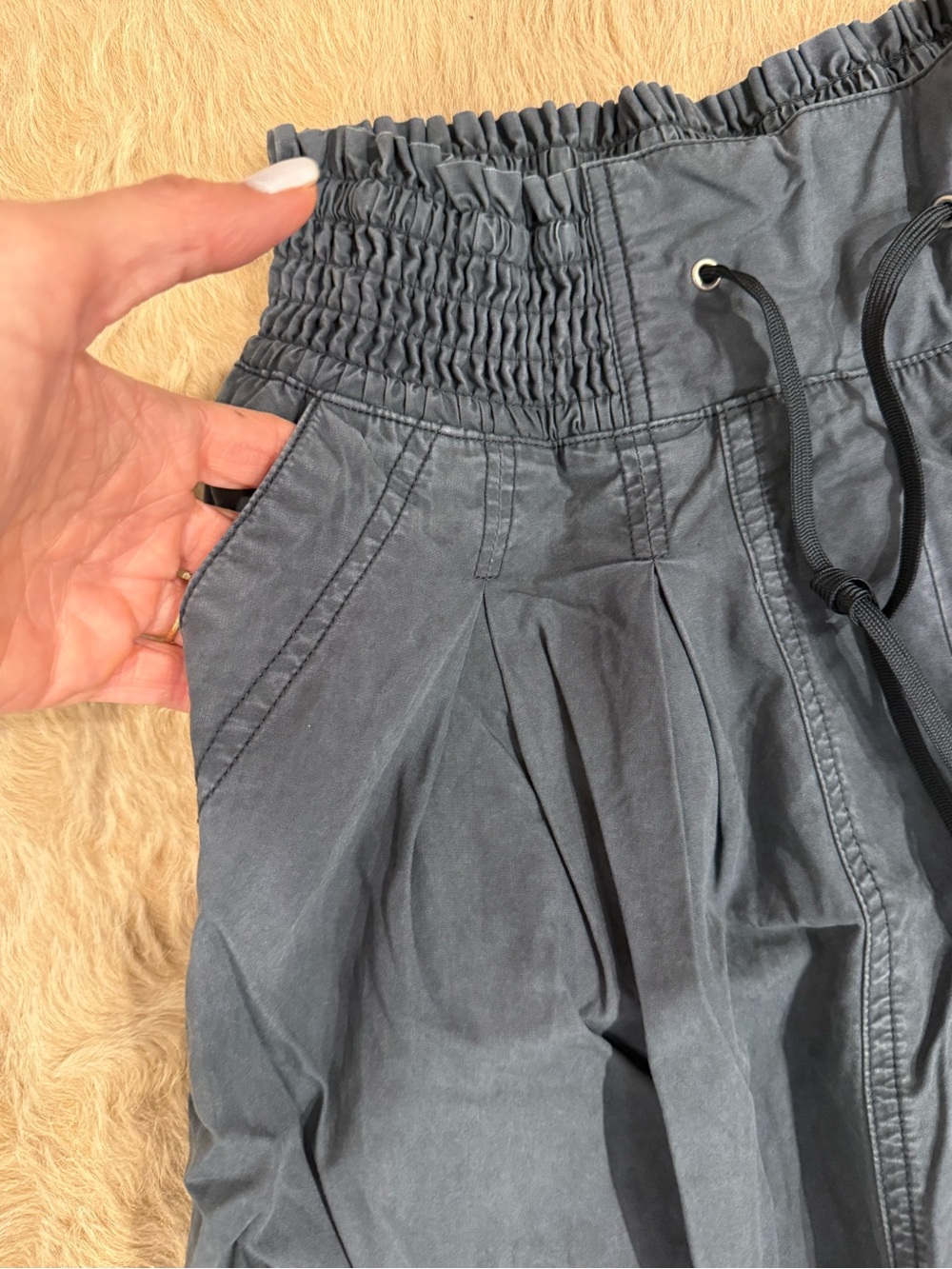Anthropologie ruched poplin parachute pants - Picture 6 of 9